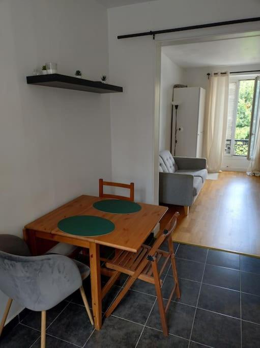 Beau Dans Rue Calme Boulogne-Billancourt